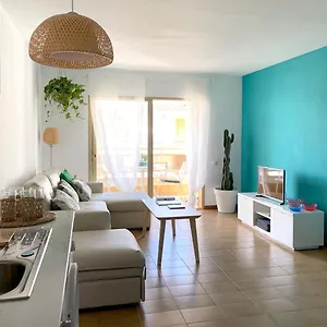 New Stunning Seaview With Lovely Balcony Apartamento