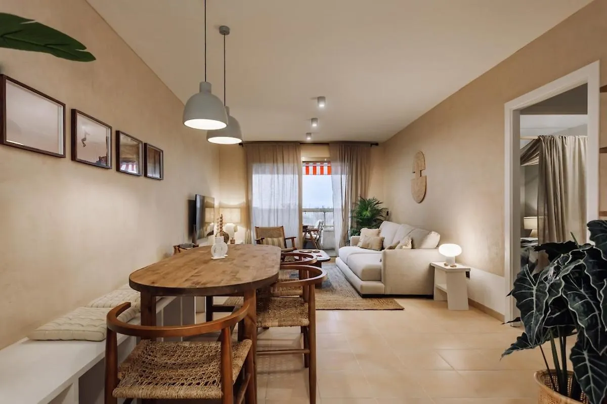 Impressive Beachfront Home! Calafell Appartement
