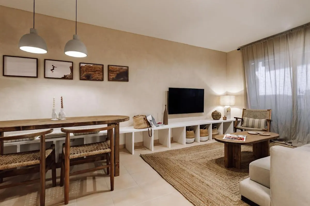 Impressive Beachfront Home! Calafell Appartement